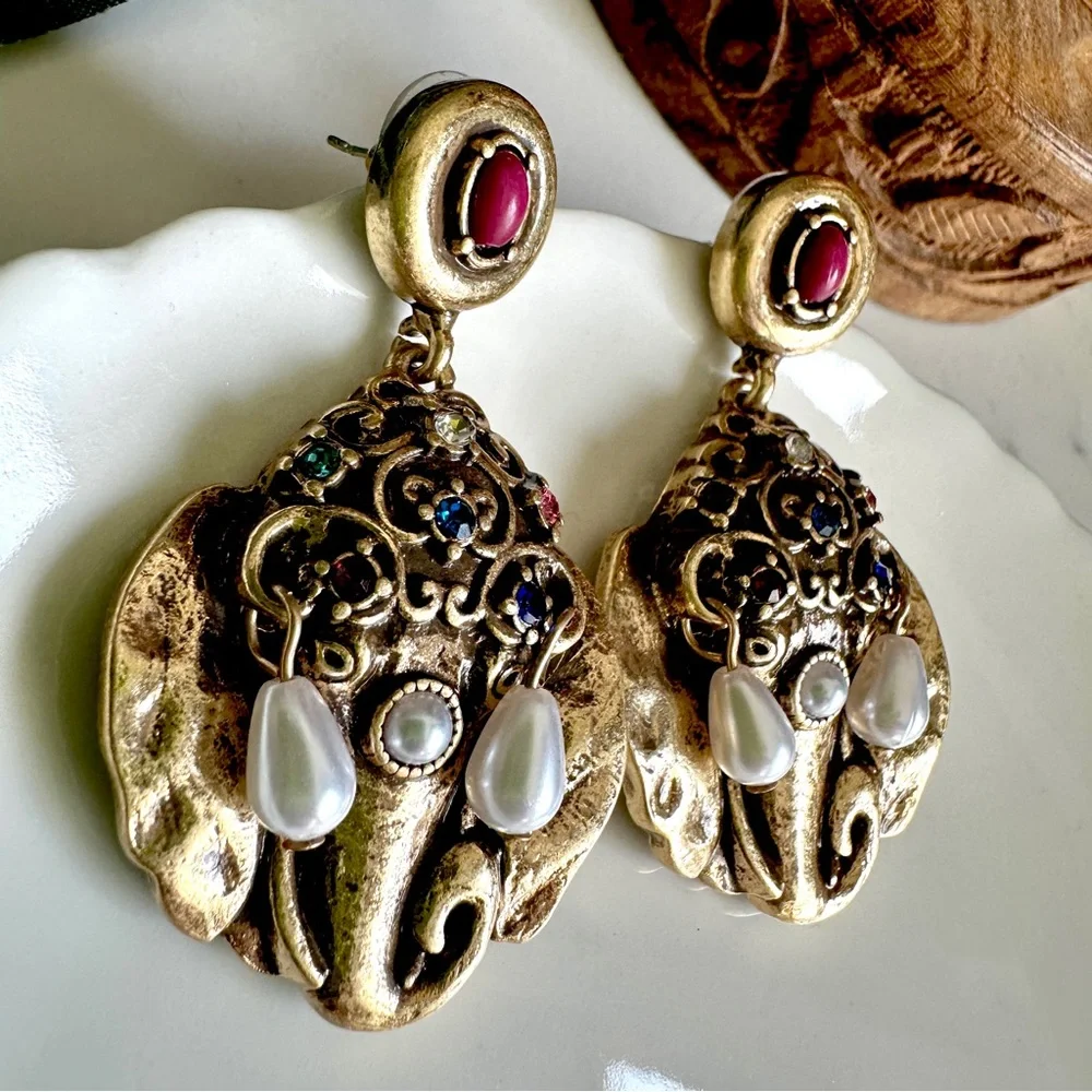 2/$30🌵 Vintage Style Elephant Earrings Gold Colorful Stones Faux Pearl Boho NEW - Picture 5 of 10